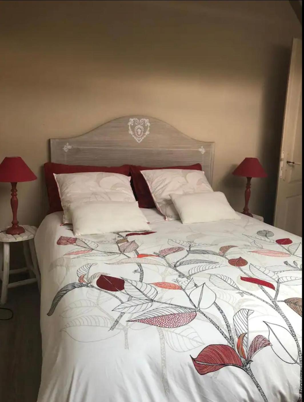 Chambre Et Salle D'Eau Privees Dans Maison De Ville La Roche-sur-Yon Exterior foto