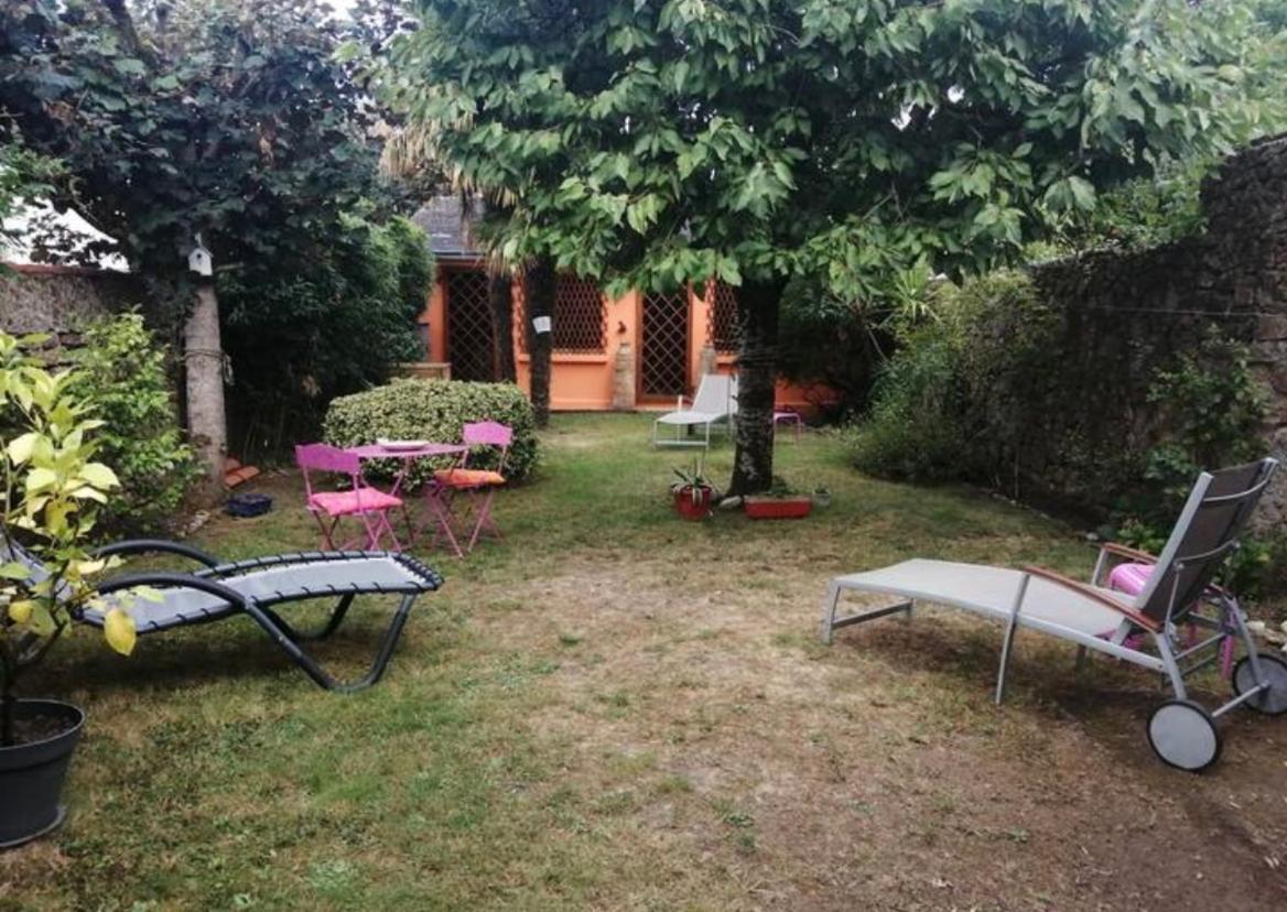 Chambre Et Salle D'Eau Privees Dans Maison De Ville La Roche-sur-Yon Exterior foto